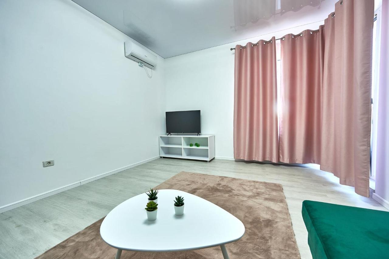 Ana Apartament นาโวดาริ ภายนอก รูปภาพ