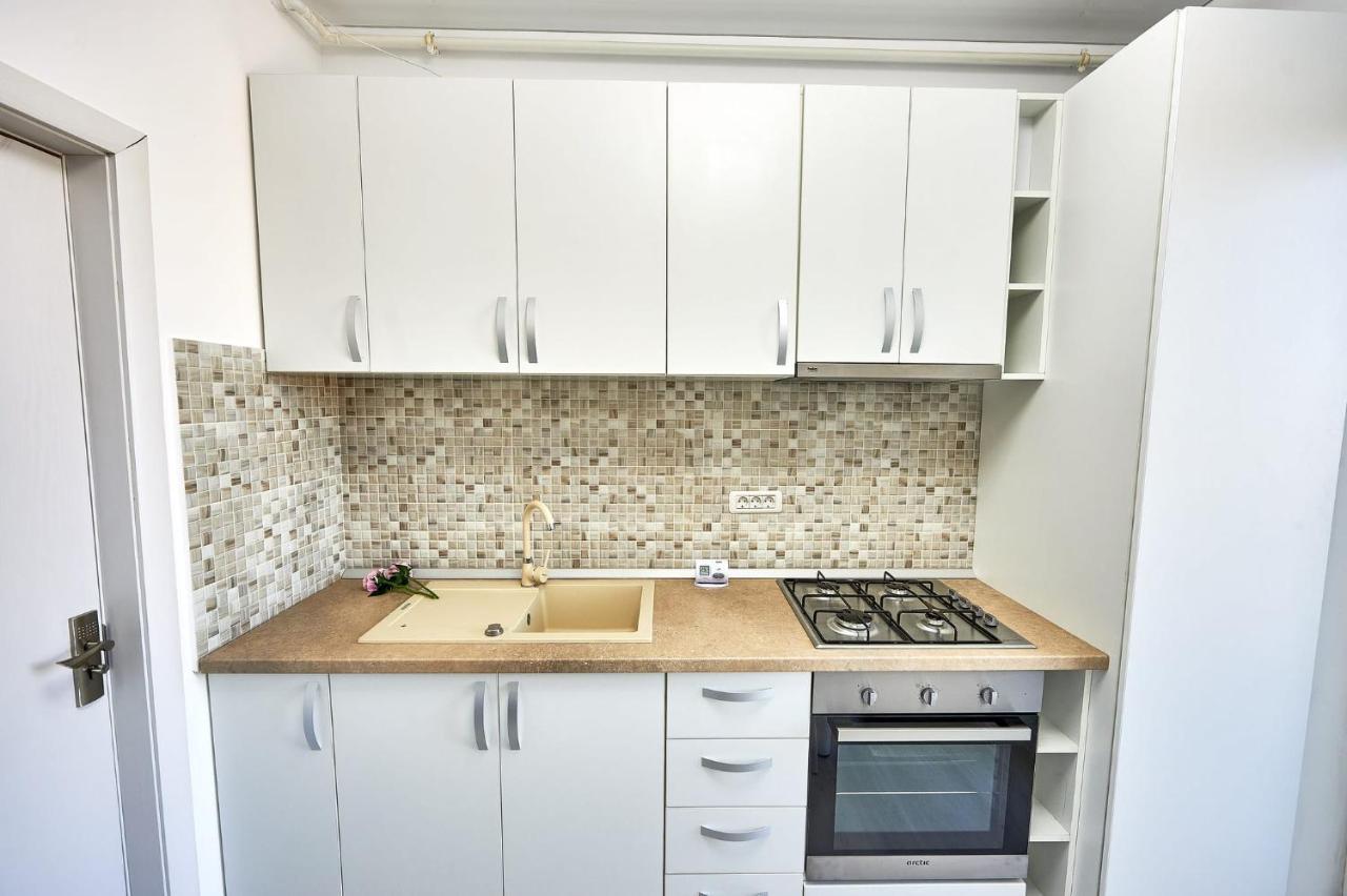 Ana Apartament นาโวดาริ ภายนอก รูปภาพ